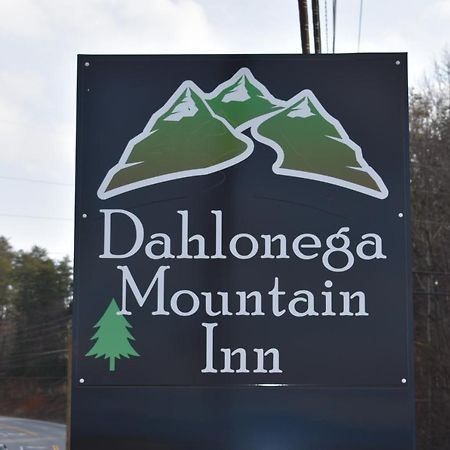 Dahlonega Mountain Inn Zewnętrze zdjęcie