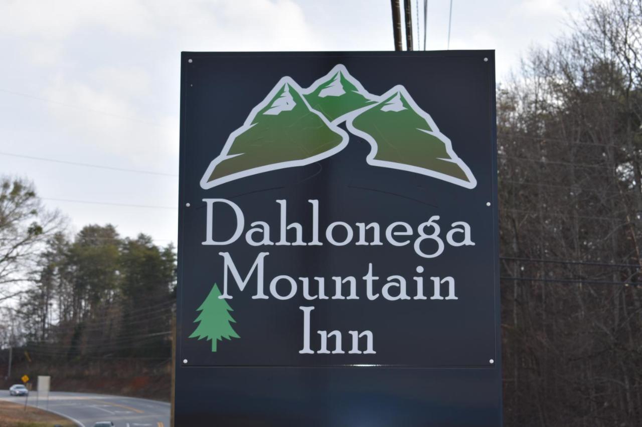 Dahlonega Mountain Inn Zewnętrze zdjęcie